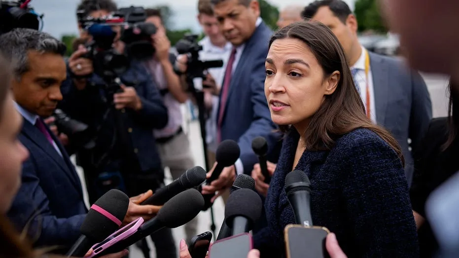 Ocasio-Cortez Suggests Breaking Up Tech Giants Like Apple Amid Price Increases, Highlights AI Energy Concerns